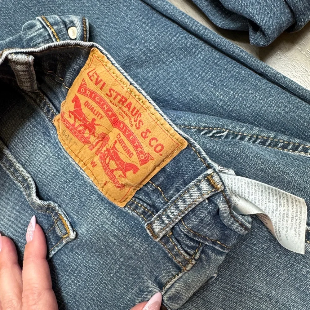 Classic Blue Men's Levi Jeans
